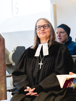 Pfarrerin und Dekanin Gerhild Rüger wird in Uttenreuth verabschiedet