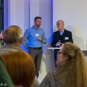 Anstoßen zum Abschied (mit alkoholfreiem Sekt)